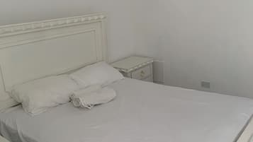 Internet, bed sheets