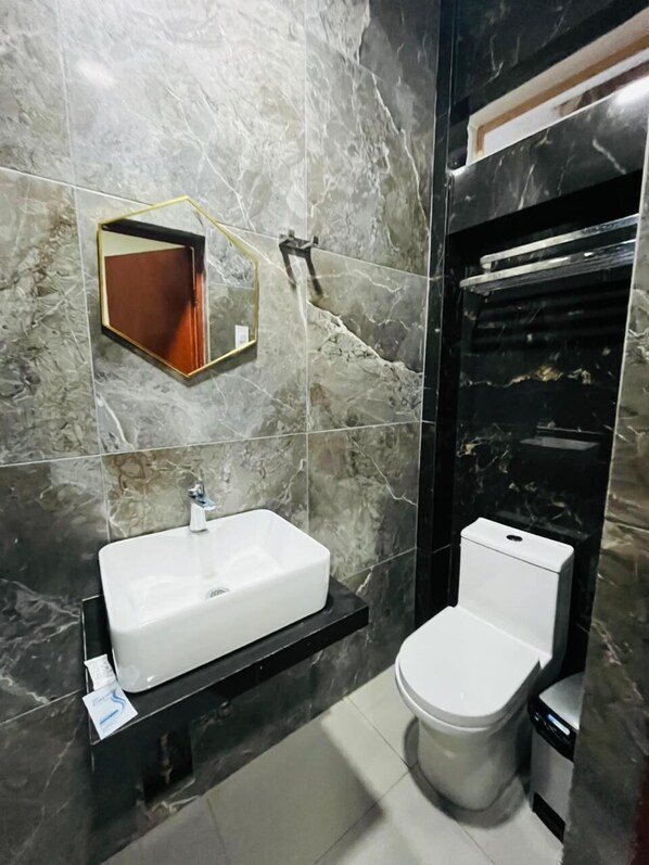 Basic Single Room | Desk, free WiFi - HOTEL TUMPIS (Tumbes)