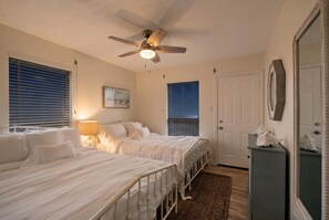 5 bedrooms, desk, iron/ironing board, travel cot