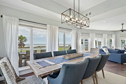 3-Story Beach House with Amazing Ocean Views