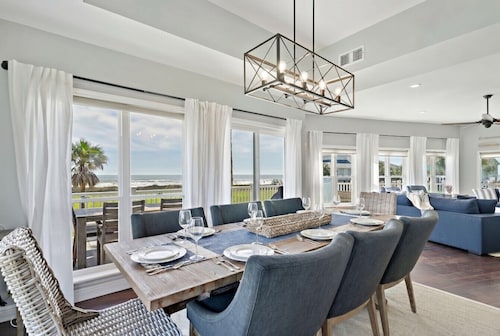 3-Story Beach House with Amazing Ocean Views