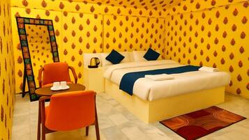 In-room safe, soundproofing