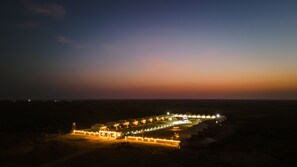 Front of property - Desert Island Camp & Resort Jaisalmer (Jaisalmer)