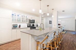 Microwave, oven, stovetop, dishwasher - New Listing! 3 BR in the Rail District, family friendly, walkable! (Frisco)