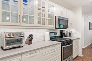 Mikrobølgeovn, ovn, kogeplade, opvaskemaskine