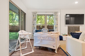 Interior - New Listing! 3 BR in the Rail District, family friendly, walkable! (Frisco)