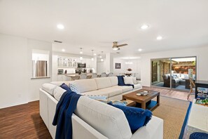 TV - New Listing! 3 BR in the Rail District, family friendly, walkable! (Frisco)