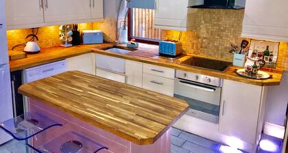 Zip12 Cottage Nr Zip World and Snowdon Yr Wyddfa