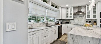 Charming 2-Bedroom Home in the Heart of St. Petersburg