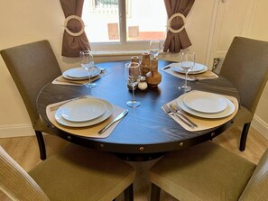 Dining - Urban Oasis • Modern Comfort in Prime Location (Miami)