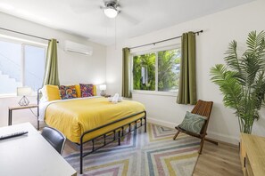 2 bedrooms, desk, iron/ironing board, WiFi