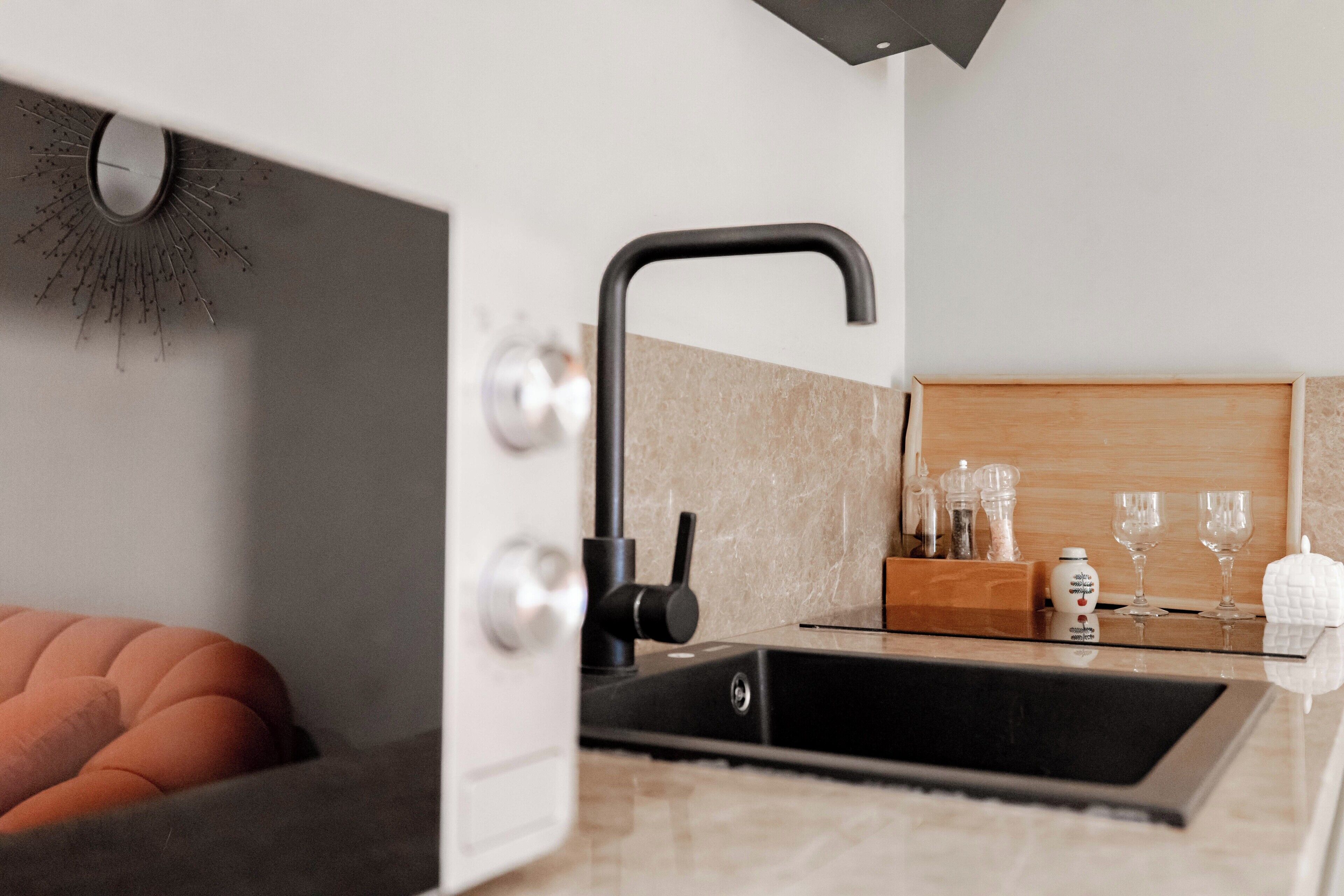 Deluxe Suite | Private kitchen | Fridge