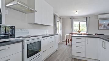 Fridge, microwave, dishwasher, toaster