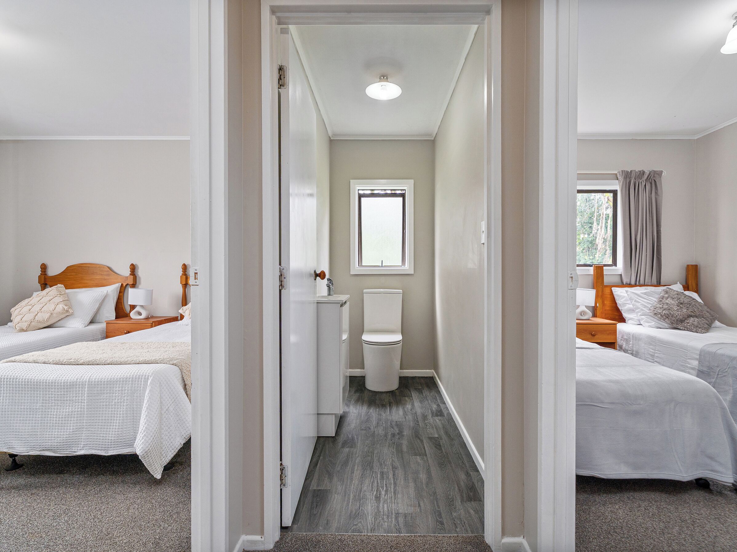 3 chambres, fer et planche à repasser, Wi-Fi, draps fournis