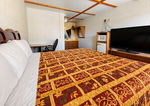 Bureau, fer et planche à repasser, Wi-Fi gratuit, draps fournis