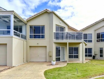 2 6 Germein Court, Panayil Beach House