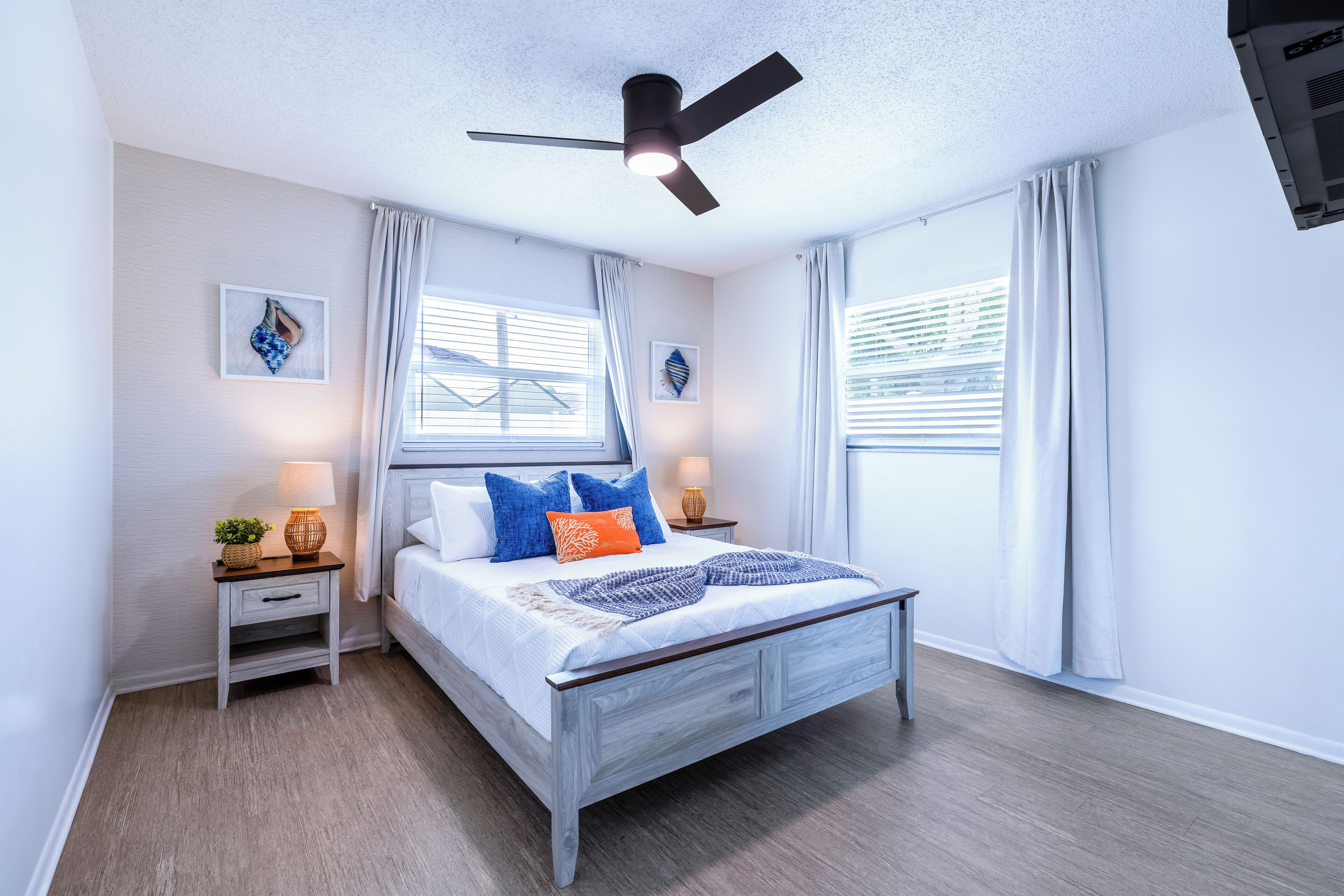 3 bedrooms, desk, iron/ironing board, free WiFi