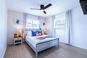 3 bedrooms, desk, iron/ironing board, free WiFi