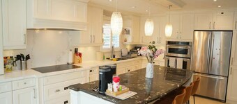 Luxury house FULL equipped