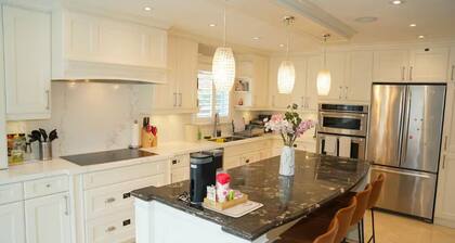 Luxury house FULL equipped