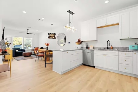 Interior. Spacious New Waco Retreat • Near Baylor & Magnolia Silos
