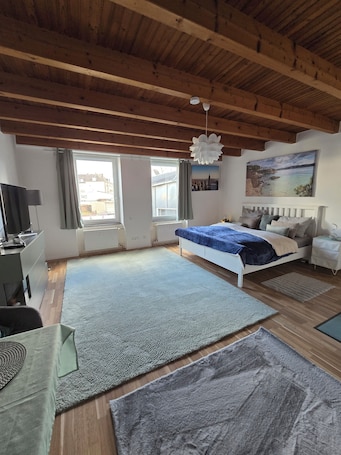 1 bedroom, free WiFi, bed sheets. Time out at the gateway to the Eifel