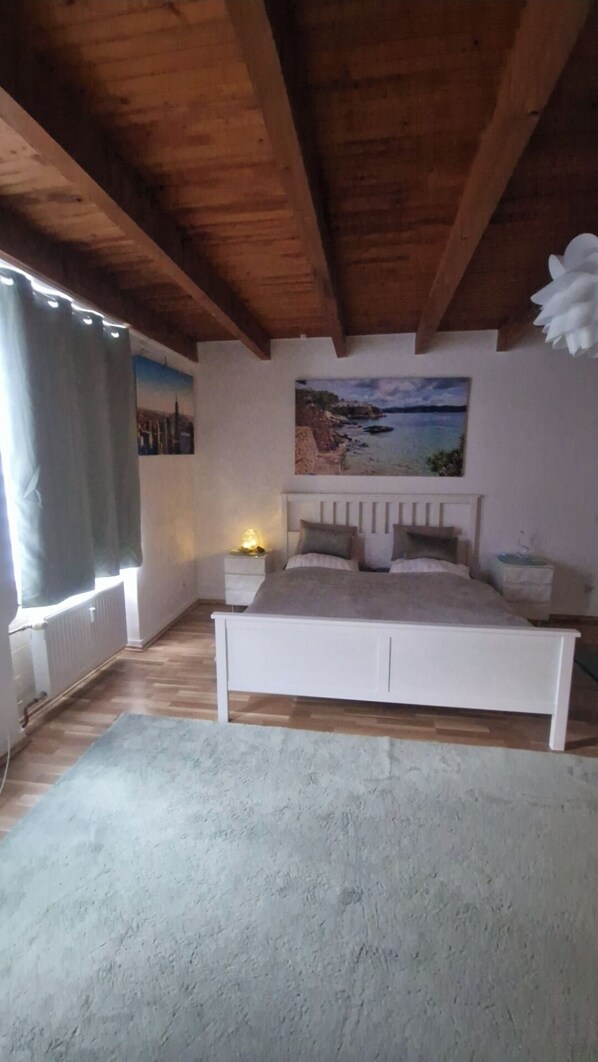1 habitación, wifi y ropa de cama