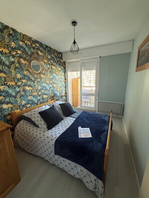 1 bedroom, free WiFi, bed sheets