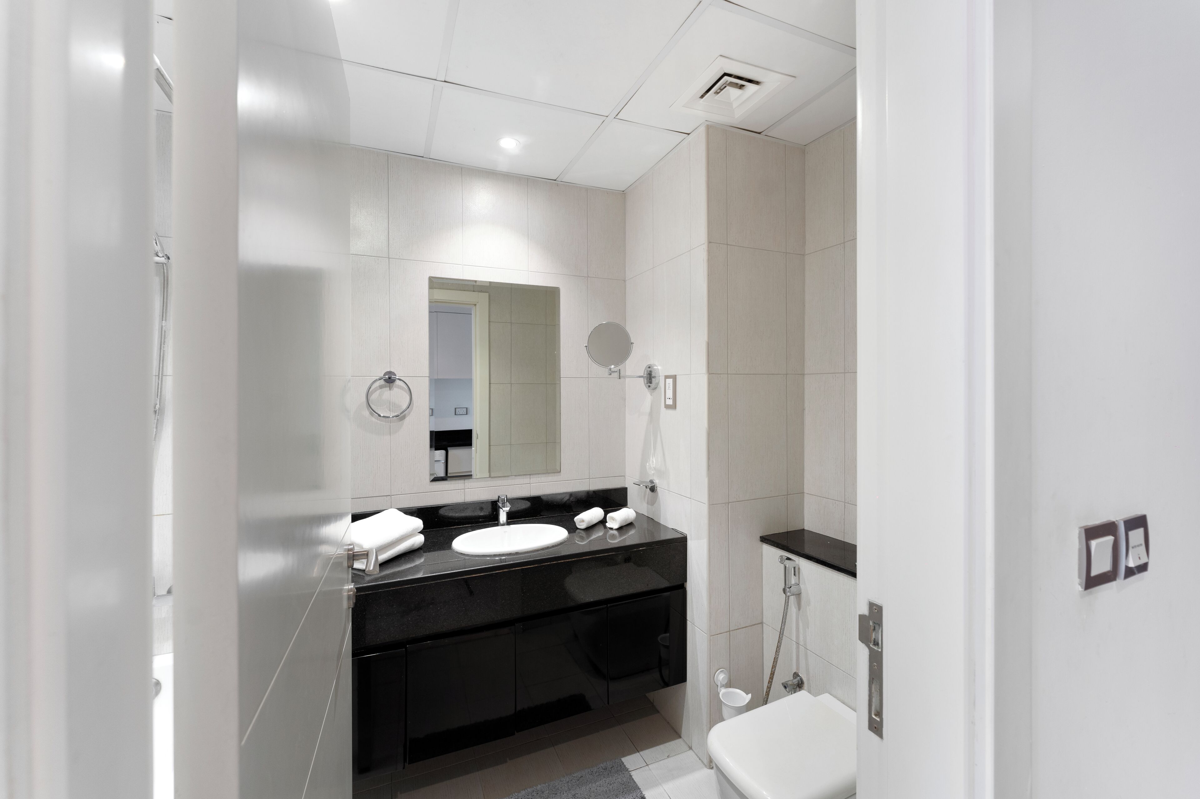 Studio Comfort, balkon, pemandangan kota | Kamar mandi