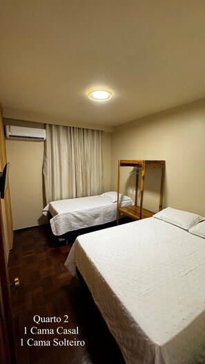 5 bedrooms, WiFi, bed sheets - Pure Amazon Apartment (Belém)