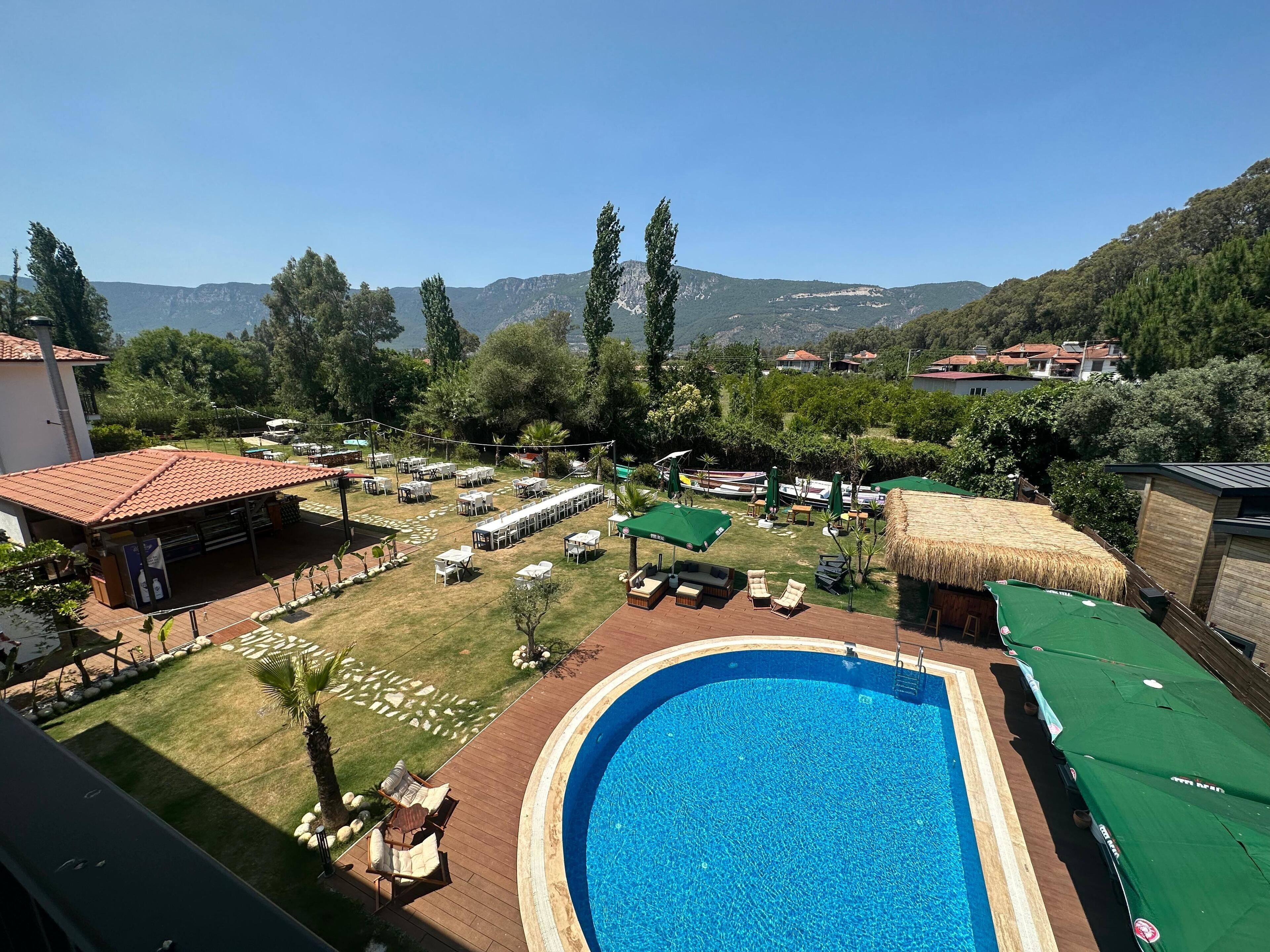 Suite, Balcony, River View | Iron/ironing board, free WiFi