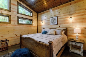 4 bedrooms, free WiFi, bed sheets