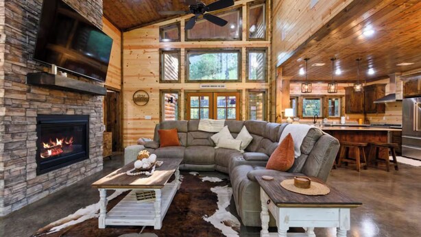 Unclassified image, 1 of 36, button - Luxury Cabin | Hot Tub, Fireplace, Game room (Broken Bow)