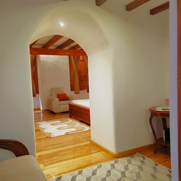 In-room safe, desk, blackout curtains, free WiFi