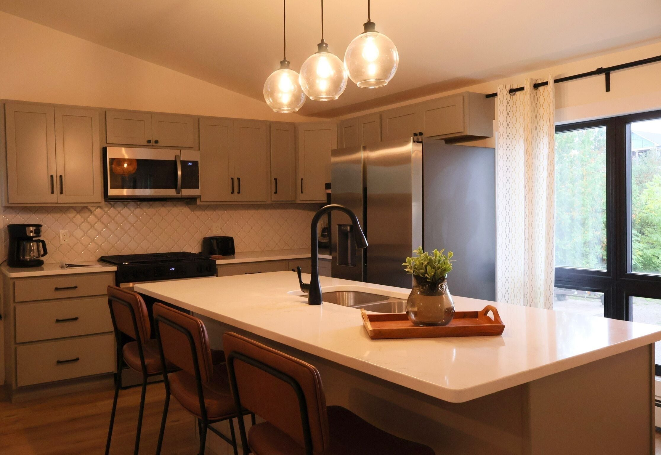 Microwave, oven, stovetop, dishwasher