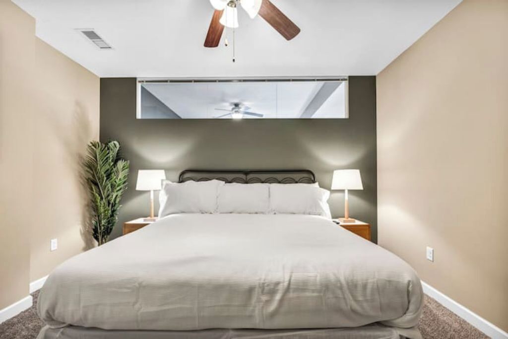 1 bedroom, iron/ironing board, internet, bed sheets