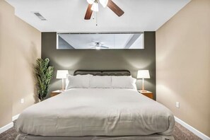 1 غرفة نوم ومكواة/لوح كي وخدمة الإنترنت وملاءات أسرّة