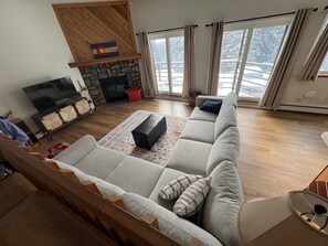 تلفزيون، مدفأة