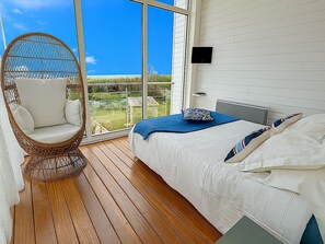 3 makuuhuonetta, työpöytä, silitysrauta/-lauta, ilmainen Wi-Fi