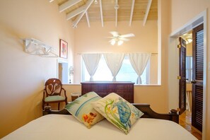 Bügeleisen/Bügelbrett, Reisekinderbett, kostenloses WLAN, Bettwäsche