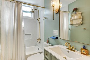 Hair dryer, towels