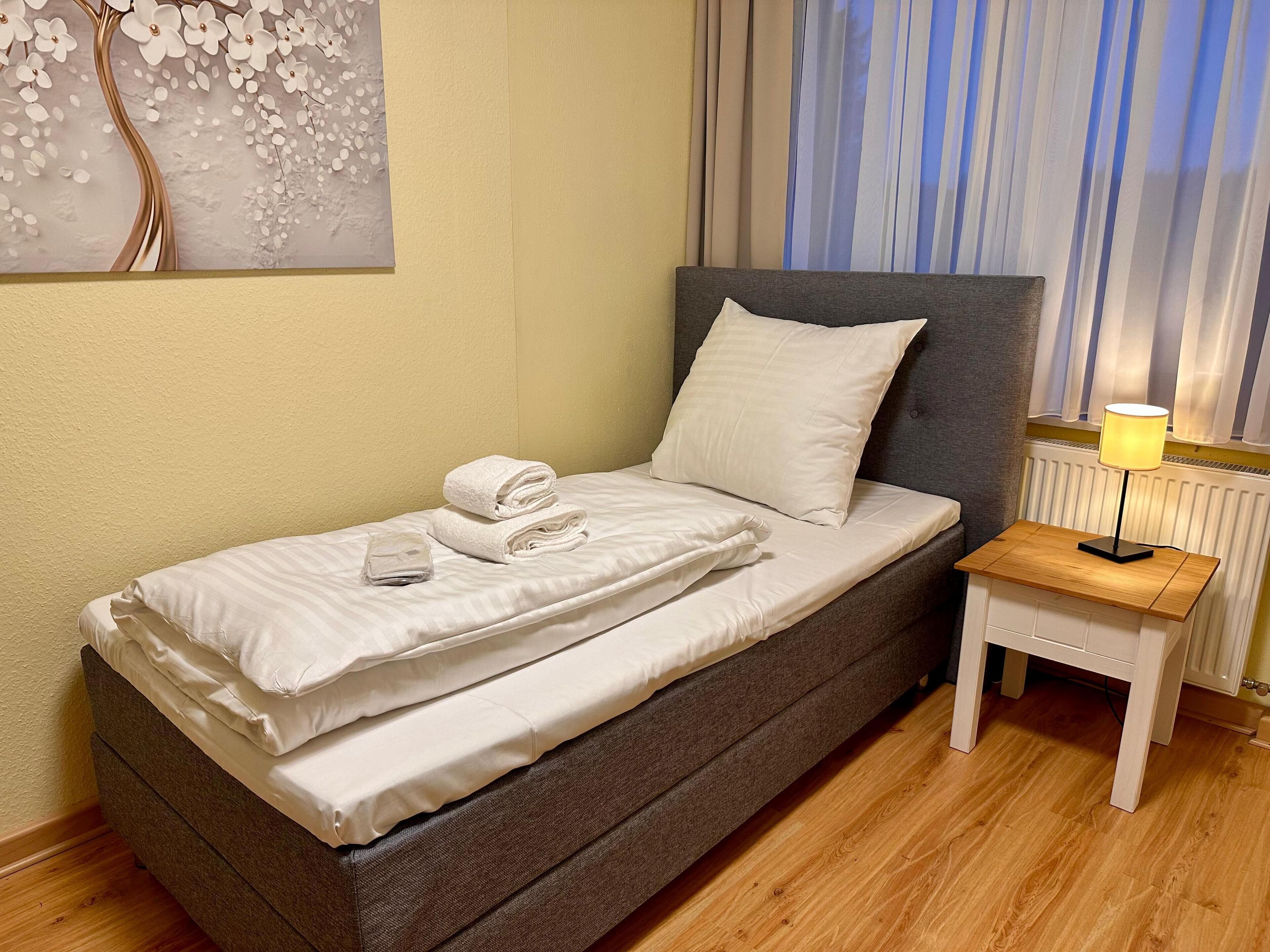 标准单人房, 庭院景观 | 免费 WiFi、床单