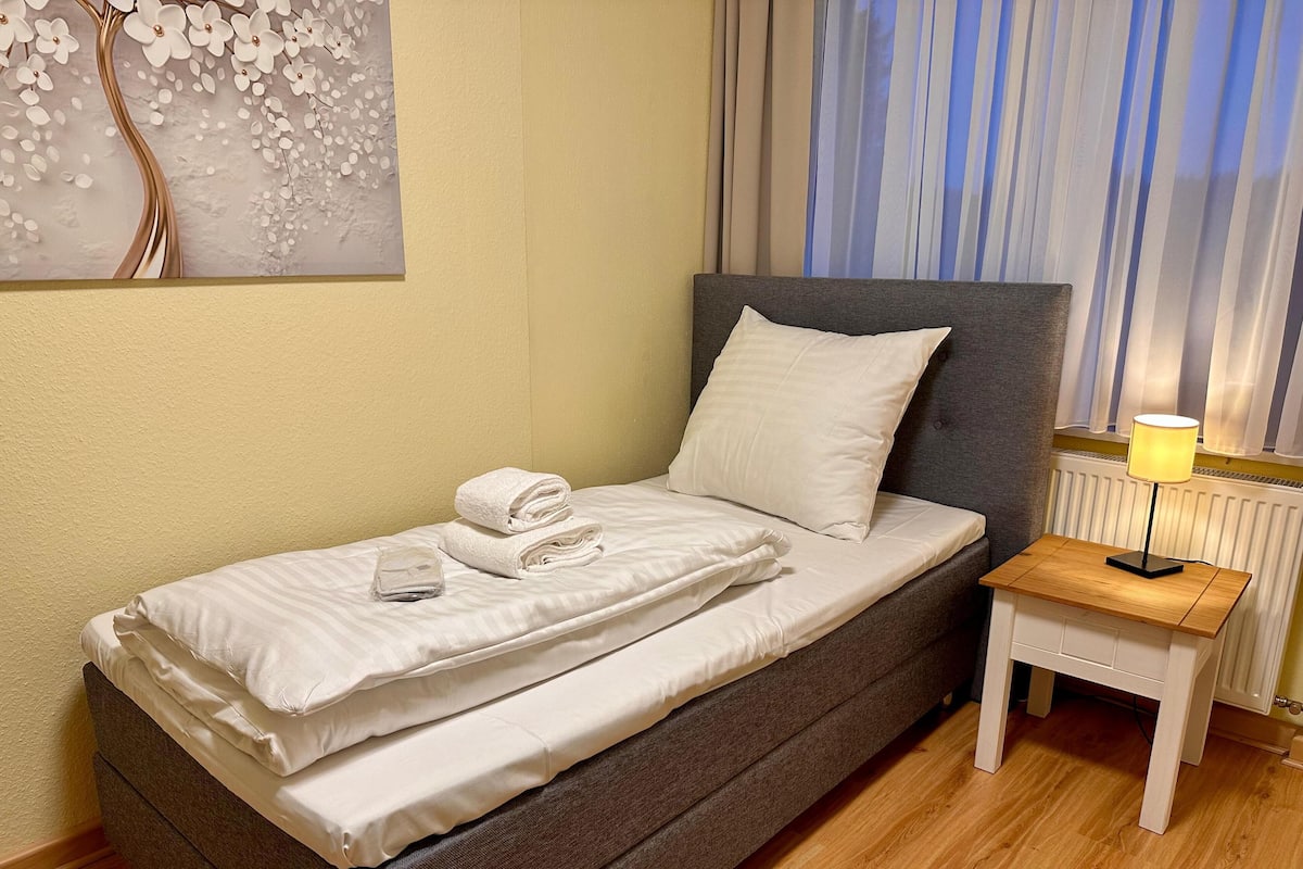 Chambre Simple Standard, vue cour intérieure