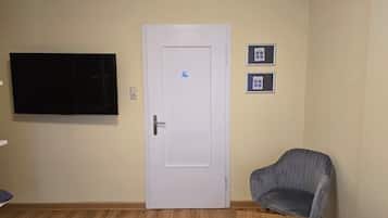 Yhden hengen standard-huone, näköala pihalle | Ilmaiset vauvansängyt, ilmainen Wi-Fi, vuodevaatteet