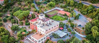 Hydra Club Hotel & Village