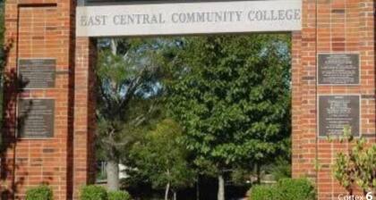 2 Bedroom in Decatur, MS. On Golf Course, ECCC, & Zack Garvin Steakhouse-