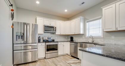 Walk to Moses Lake! Family Home w/ Fenced Yard