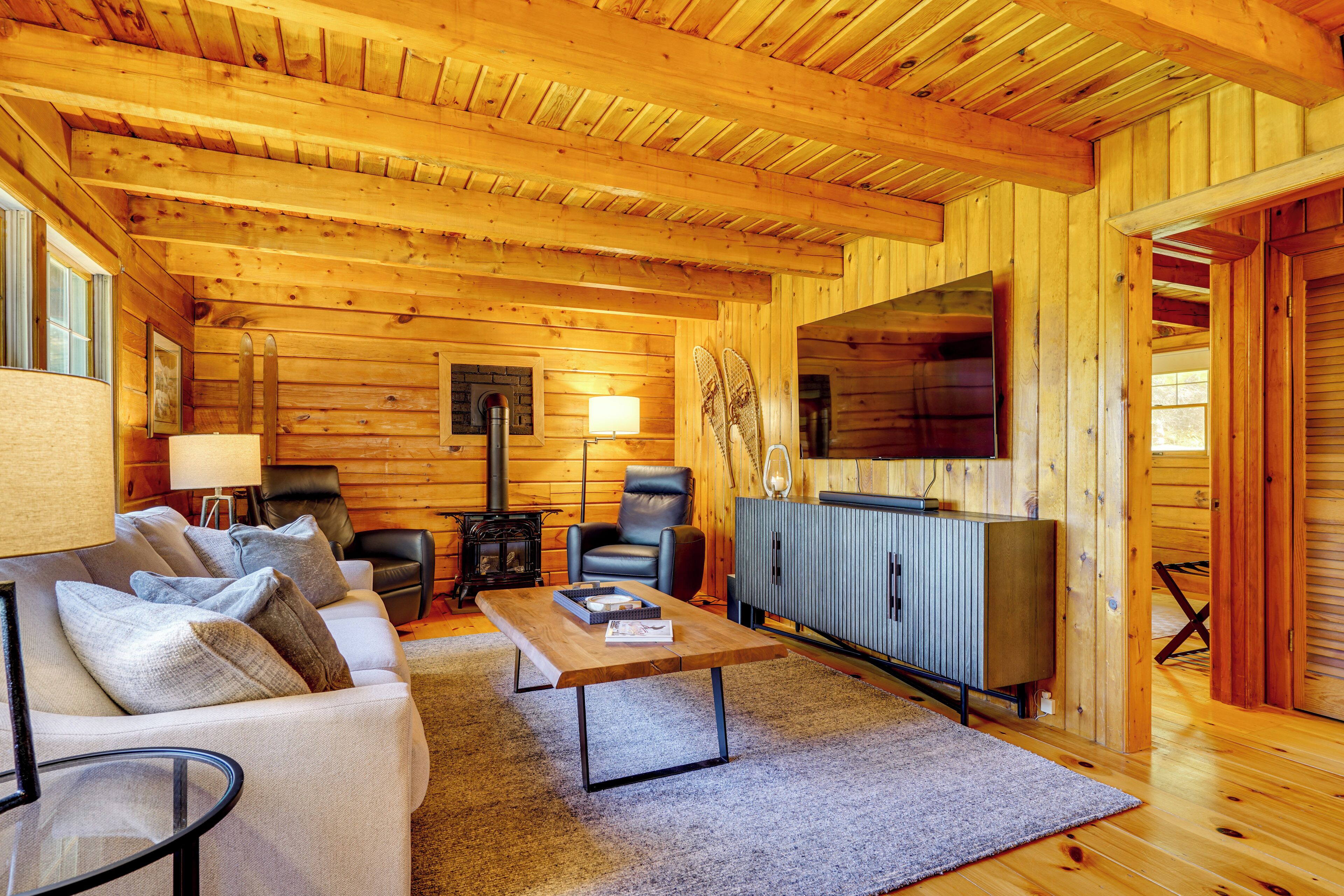 Private Spring-fed Pond: Idyllic Shrewsbury Cabin! - Vermont