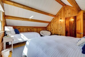 3 bedrooms, desk, iron/ironing board, Internet