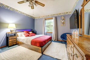 6 sovrum, skrivbord, strykjärn/strykbräda och internet